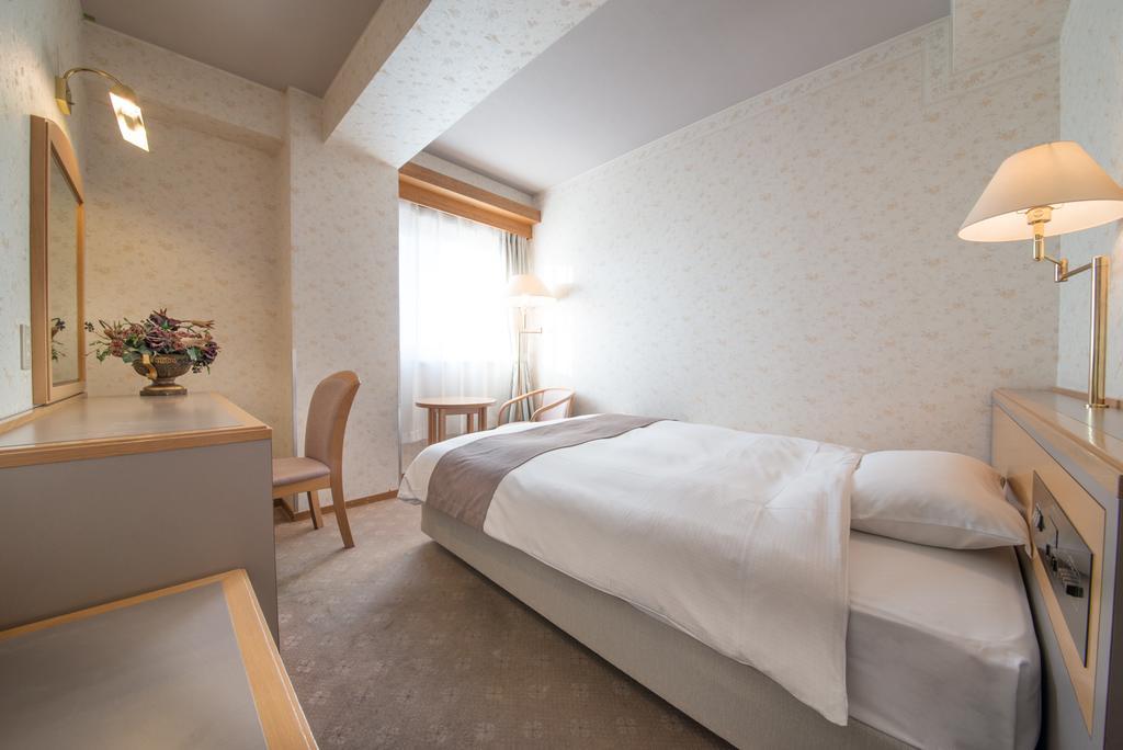 Takayama City Hotel Four Seasons Zewnętrze zdjęcie