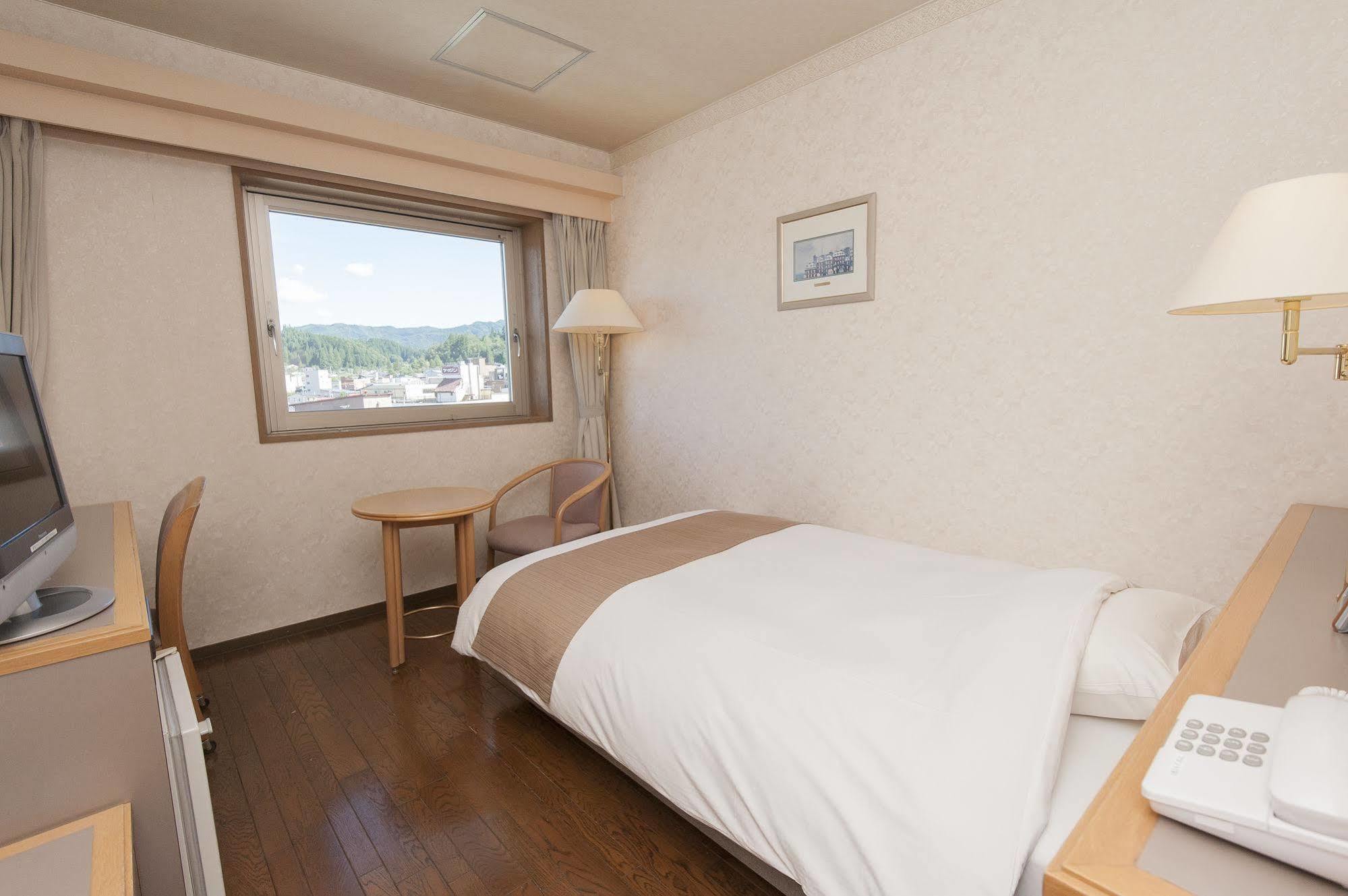 Takayama City Hotel Four Seasons Zewnętrze zdjęcie
